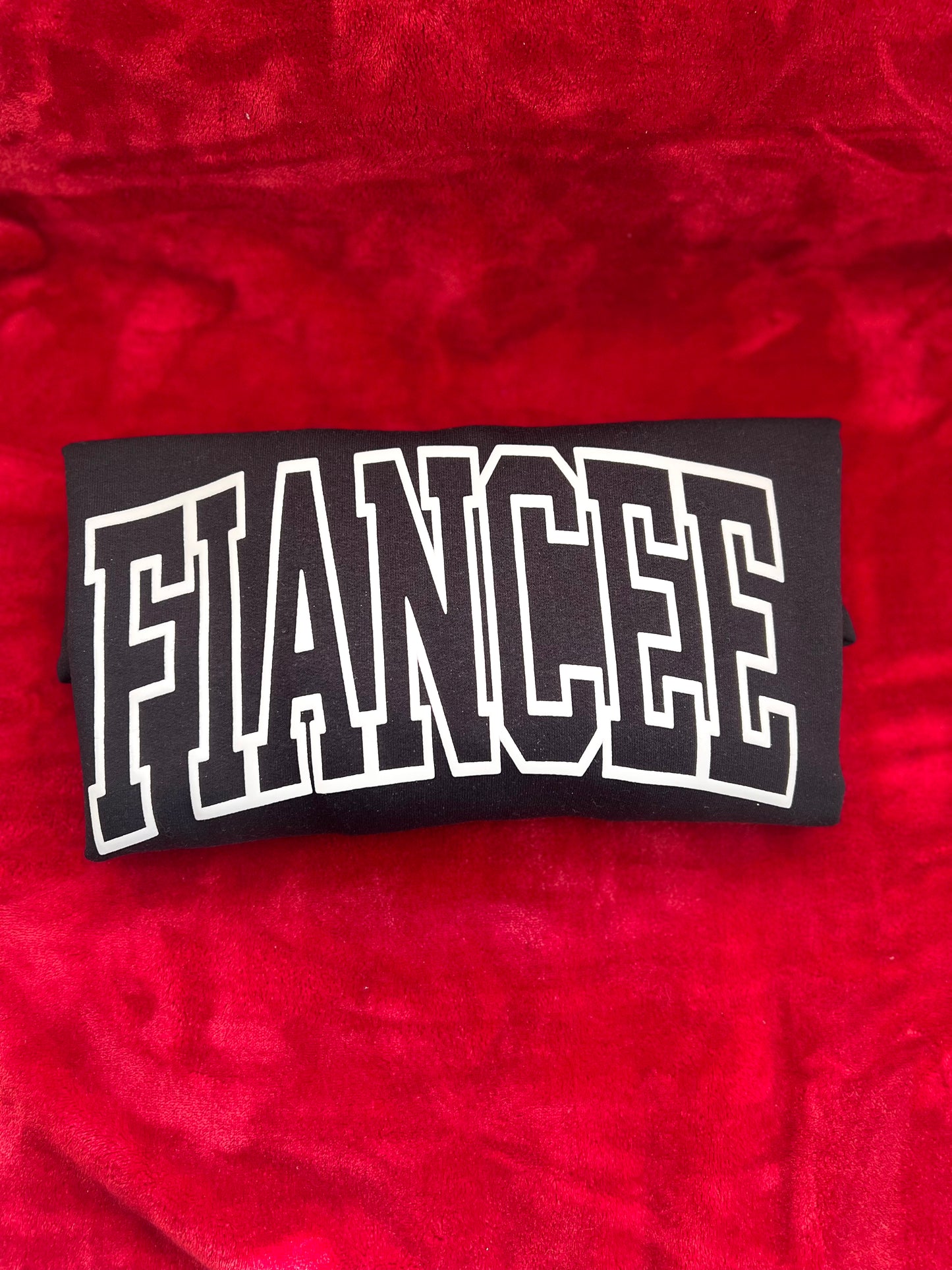 FIANCEE CREWNECK | BLACK